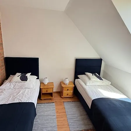 בית נופש Dom Murowany Siedlisko סרבינובו